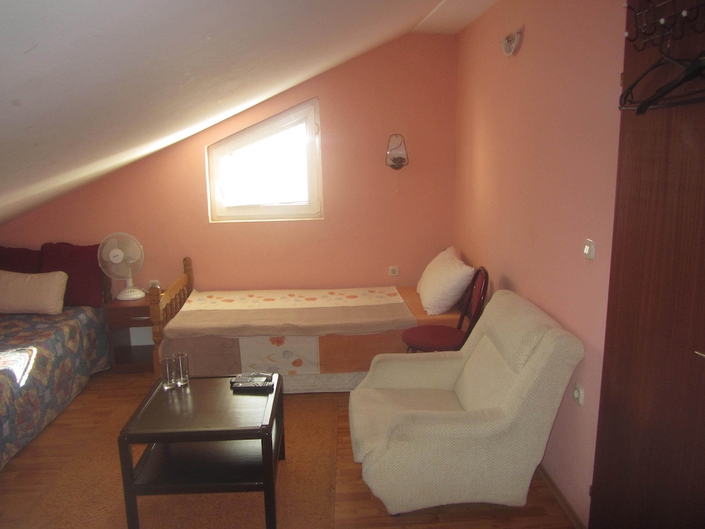 Triple Room photo 3