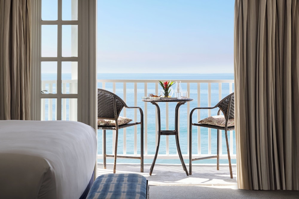 Suite, 2 Bedrooms, Balcony, Oceanfront