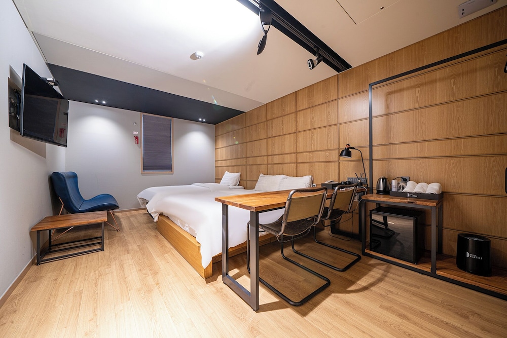 Signature Room, Multiple Bedrooms photo 1