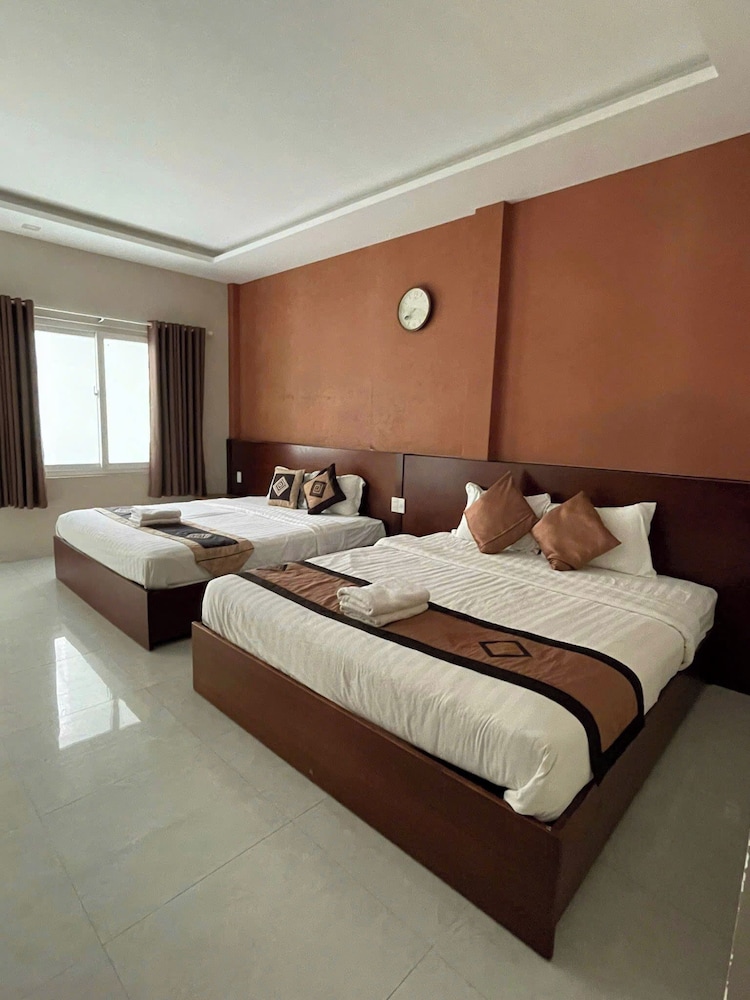 Economy Quadruple Room