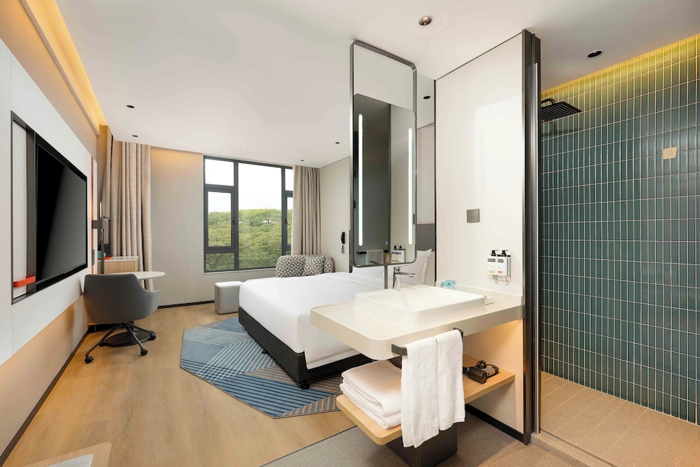 Room, 1 King Bed, Accessible