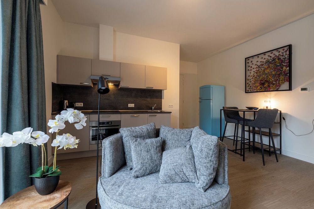 Deluxe Apartment, City View photo 3