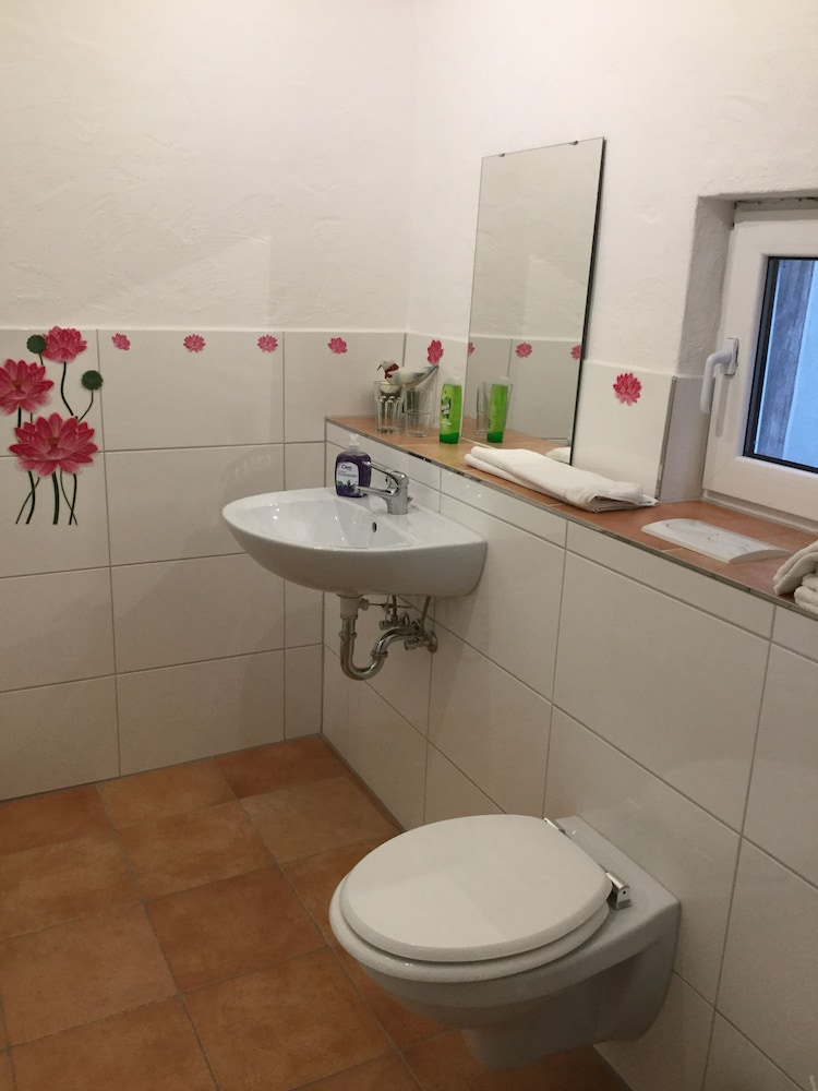 Basic Double Room (Private Bathroom Outside Room) photo 2