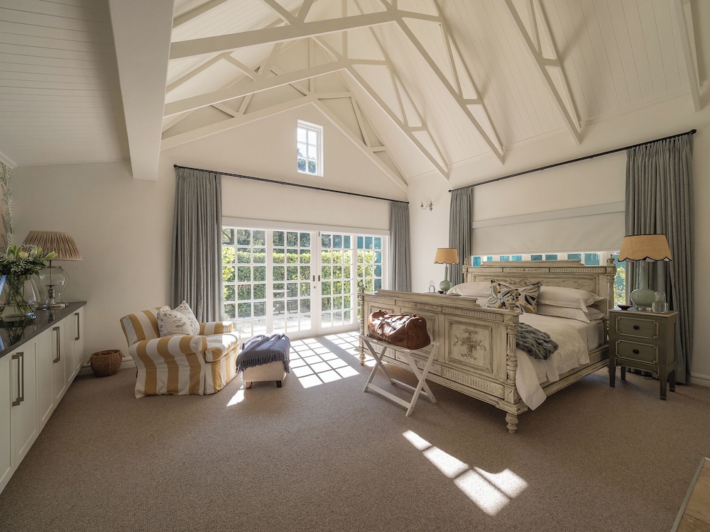 Luxury Villa photo 1