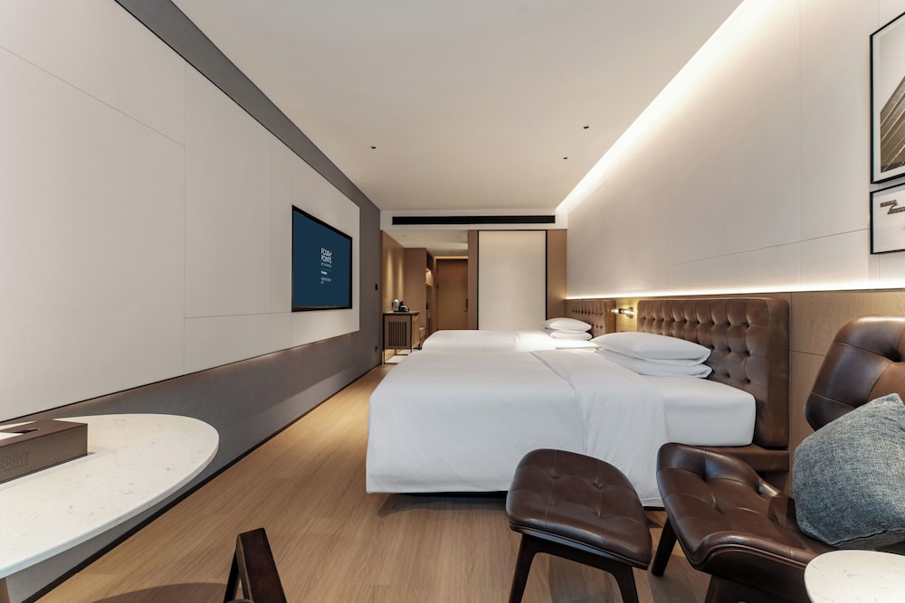 Premium Room, 2 Double Beds, City View photo 2