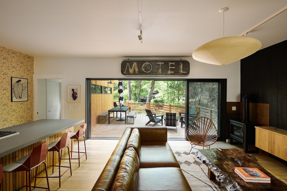 Luxury Suite, 2 Bedrooms, Kitchen, River View