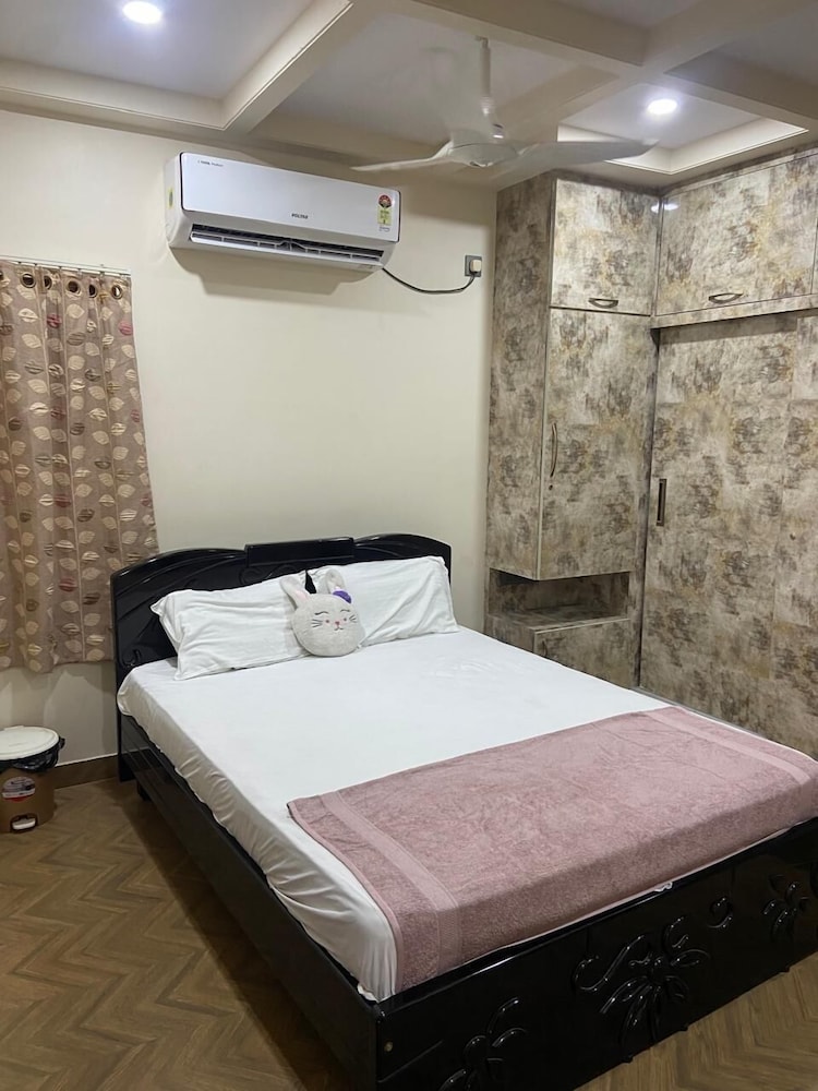 Deluxe Double Room, City View