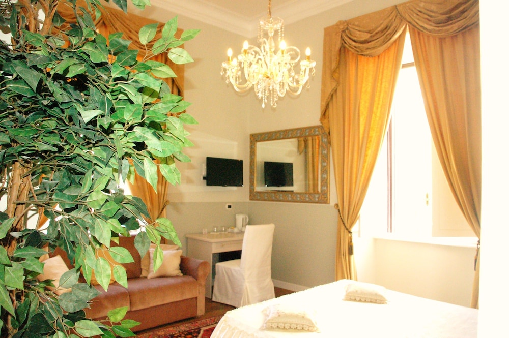 Double or Twin Room photo 3