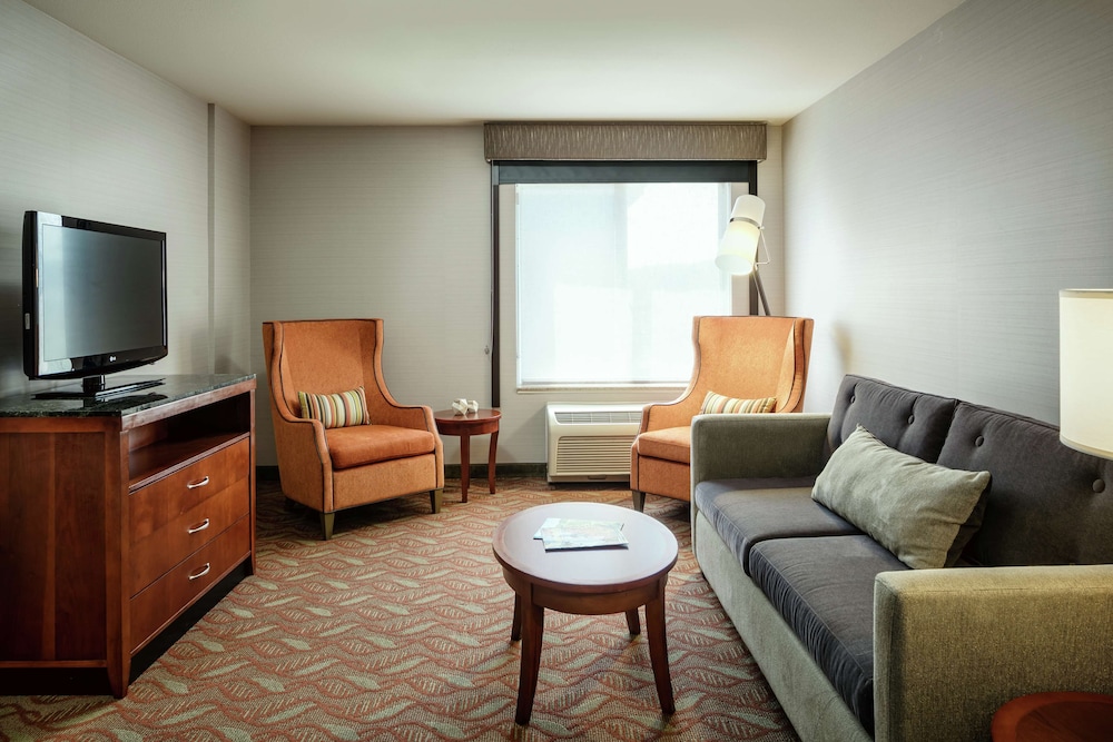 Suite - Photo 3