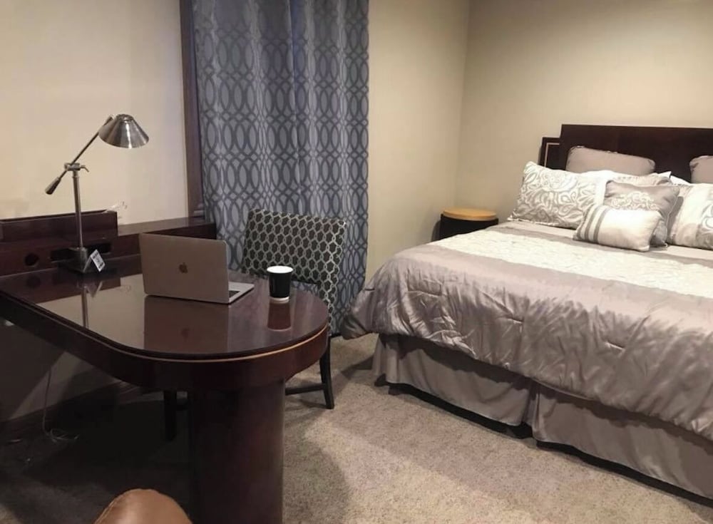 Classic Double Room, 2 Queen Beds photo 1