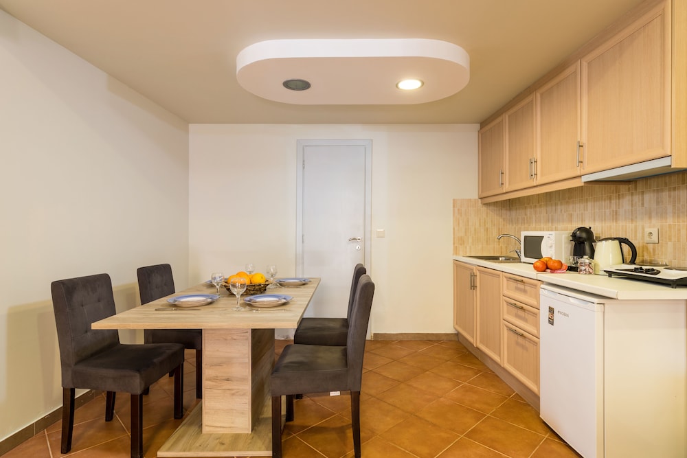 Standard Apartment - Photo 2