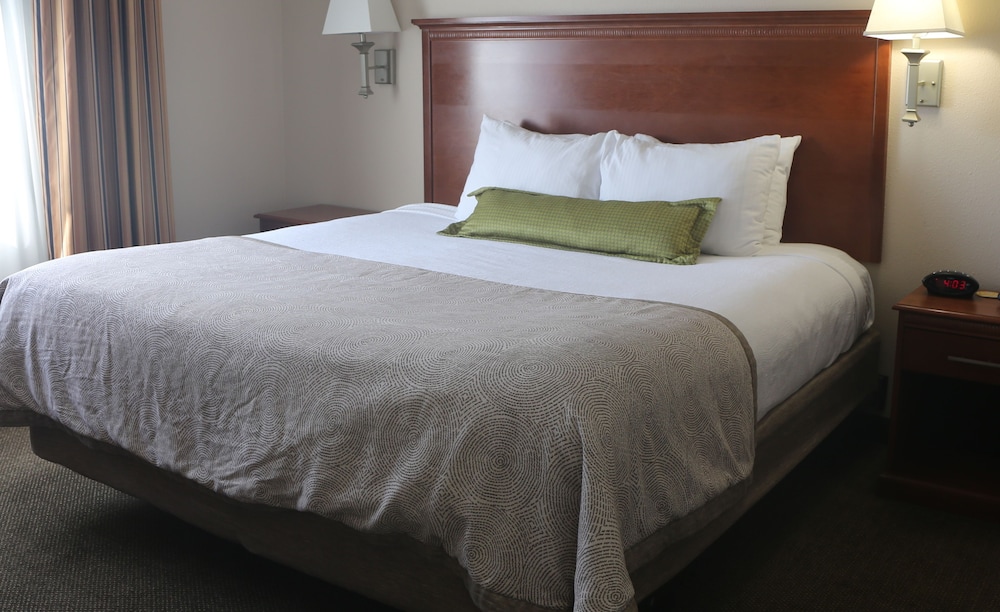 Studio Suite, 1 Queen Bed, Accessible (Transfer Shower) - Photo 1