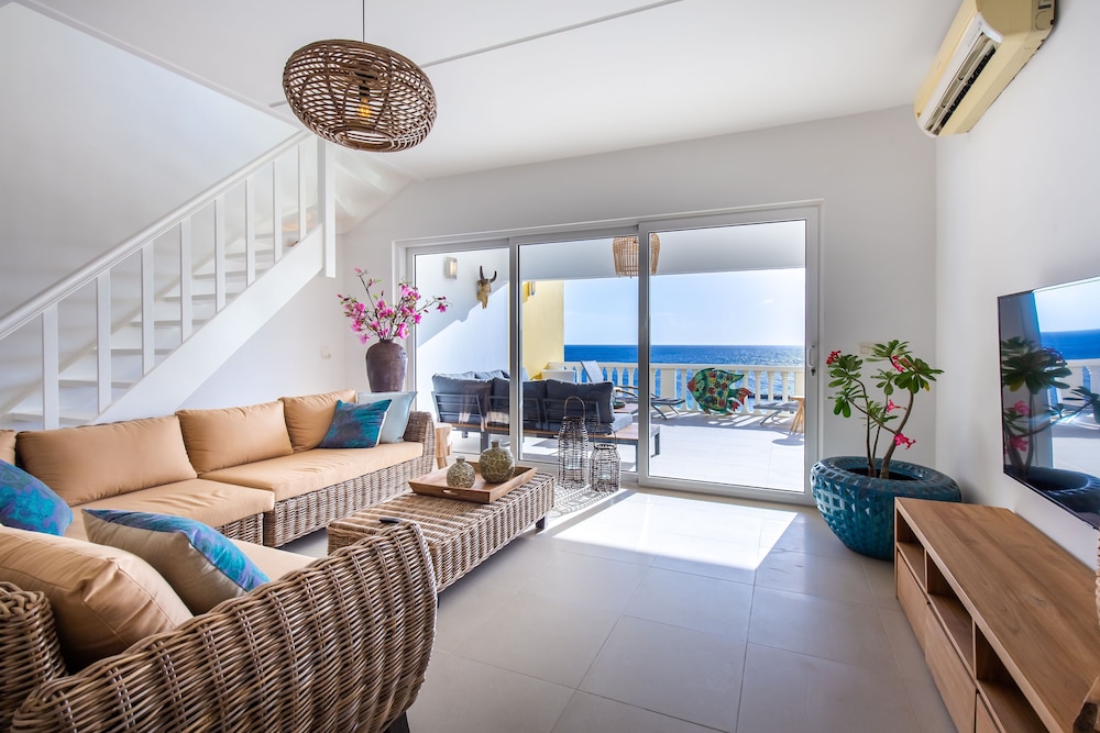 Apartment (2 Bedrooms)
