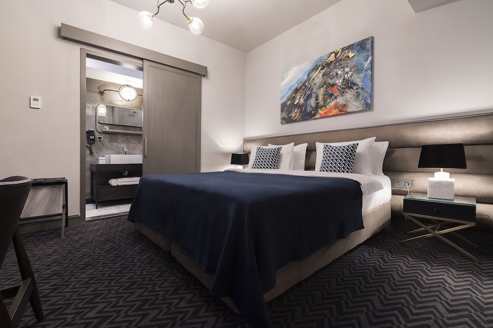 Standard Twin Room, 2 Twin Beds, Non Smoking, No Windows photo 1