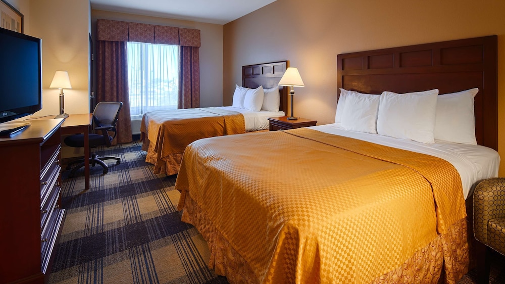 Standard Room, 2 Queen Beds, Non Smoking, Refrigerator & Microwave