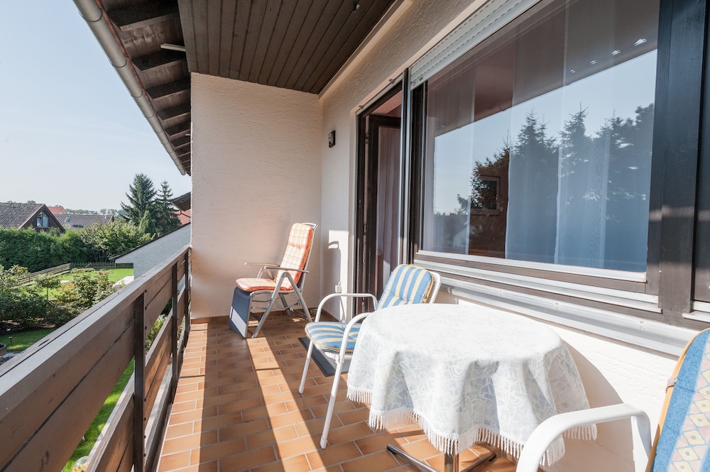 Apartment, Non Smoking, Garden View (1. OG) photo 2