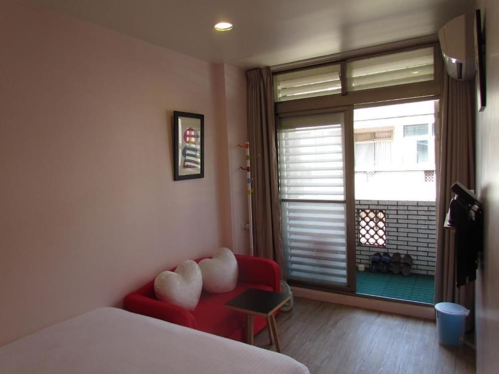 Standard Double Room (301-3f) photo 2