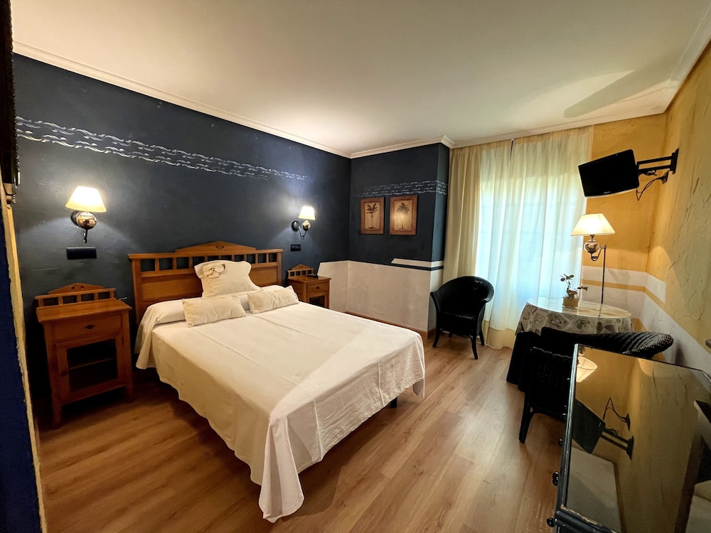 Double Room - Photo 1