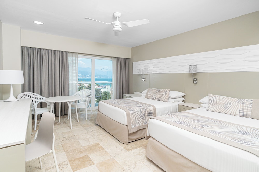 Deluxe Partial Ocean view Double - Photo 1