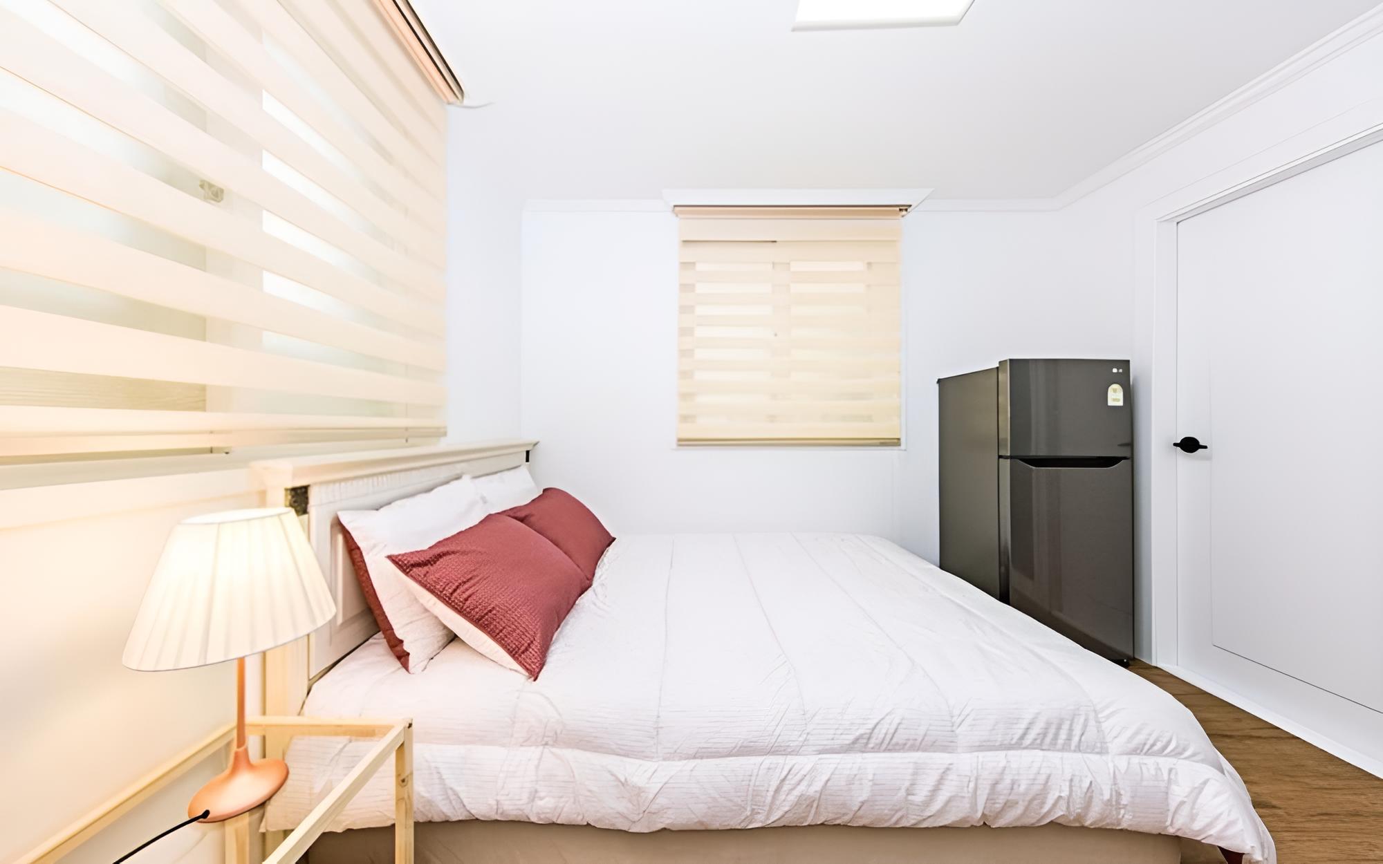 Room (Couple Bed Room 205)