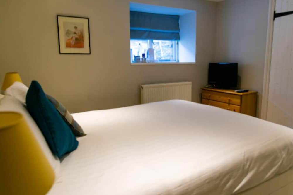 Double Room (Small Double) photo 2