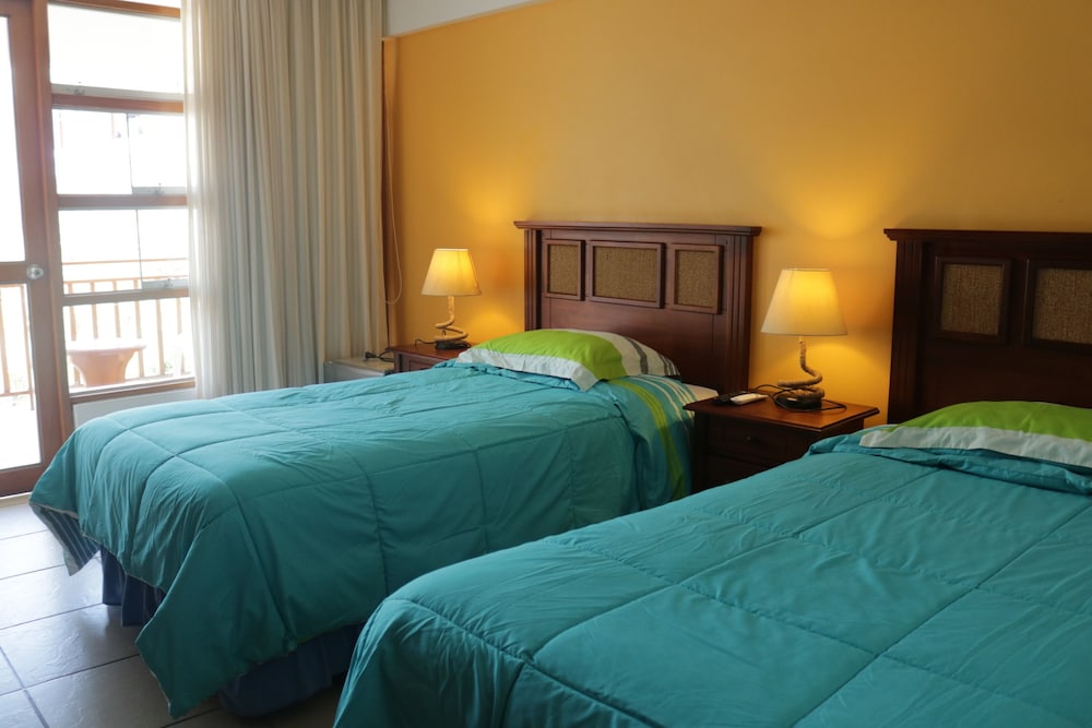 Executive Twin Room, Balcony photo 3
