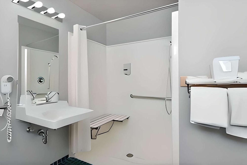 Room, 1 Queen Bed, Accessible, Non Smoking photo 2