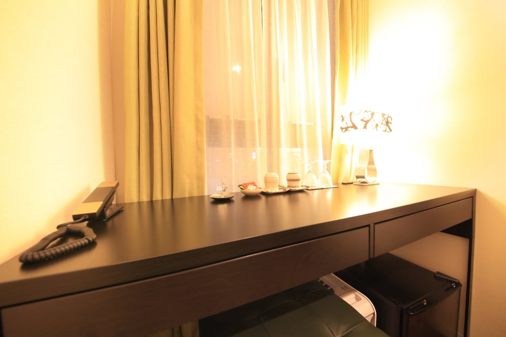 Standard Double Room - Non Smoking (1 Double Bed) - Photo 8