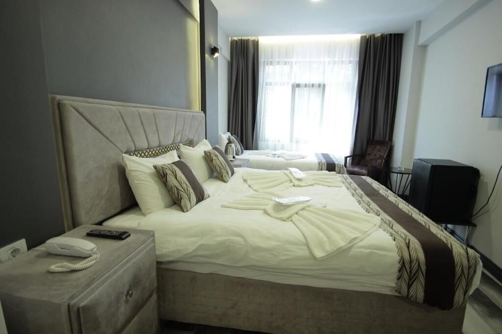 Executive Triple Room, City View photo 2