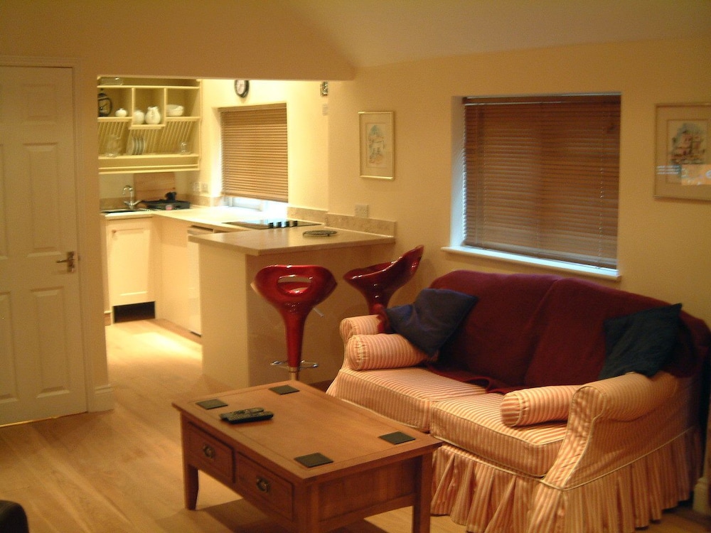 Apartment photo 1