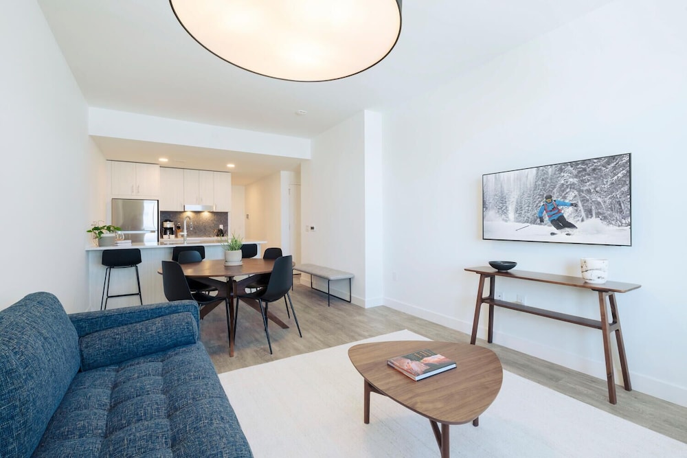 Condo, 1 Bedroom photo 1