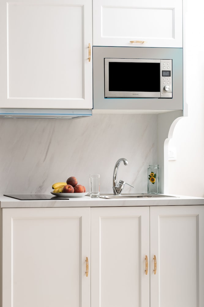 Luxury Studio Suite photo 2