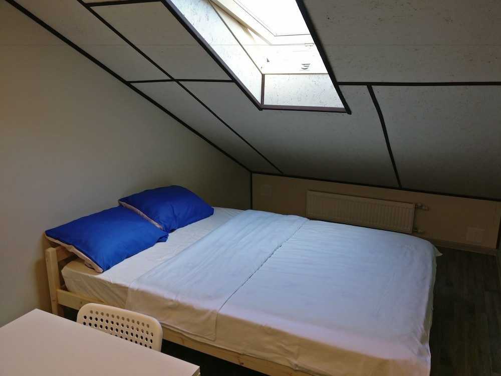 Basic Double Room, Shared Bathroom