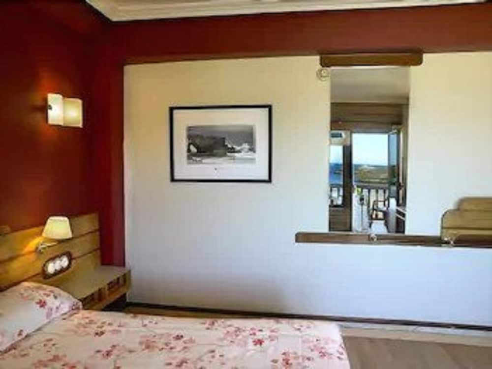 Double Room, Beach View photo 3