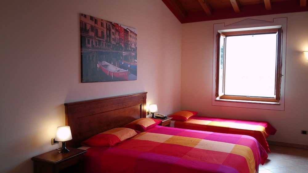 Triple Room photo 2