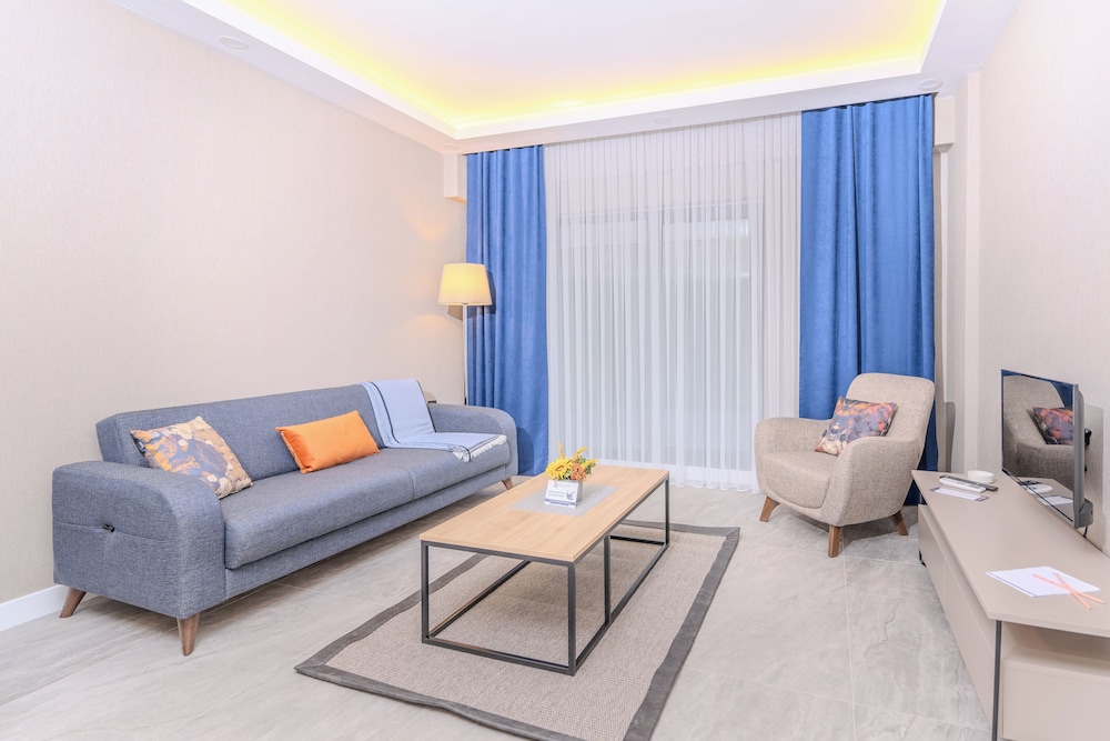 Basic Suite - Photo 8