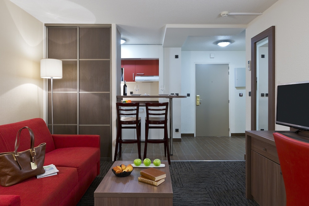 Apartment, 1 Bedroom - Photo 9