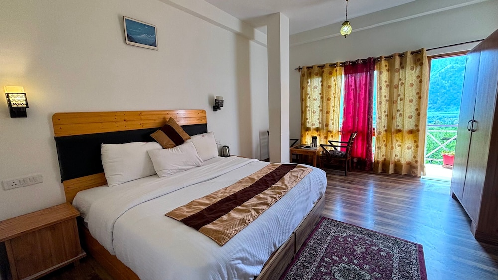 Premium Room, 1 Double Bed, Mountain View, Mountainside photo 1