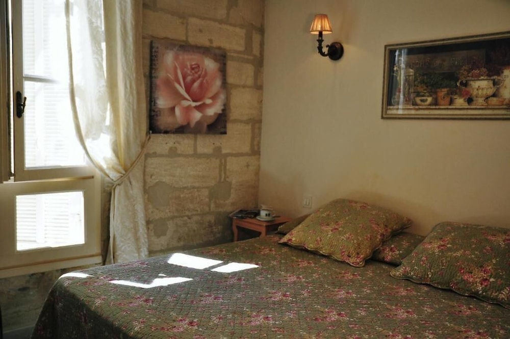 Basic Single Room