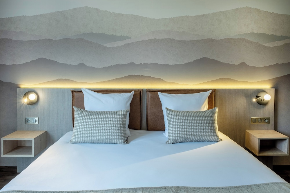 Superior Double or Twin Room, Accessible - Photo 4