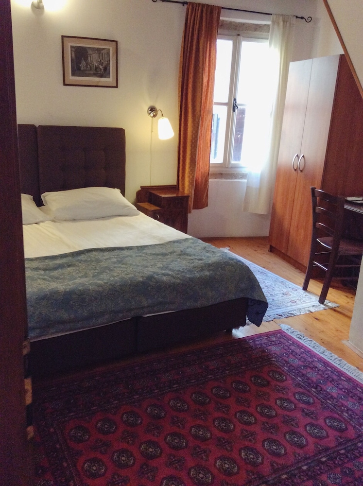 Standard Double Room (Baladur Pavan Annex building) - Photo 4