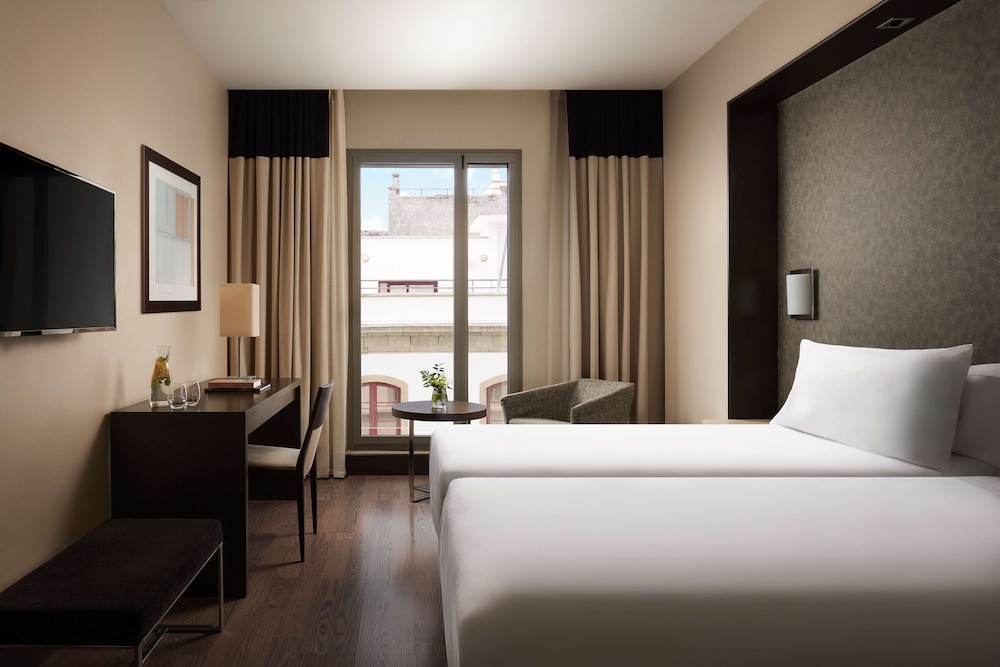 Standard Room - Photo 9