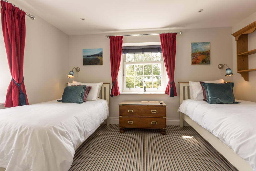 Twin Room, Ensuite