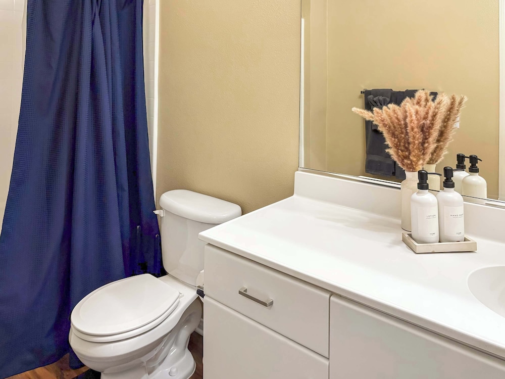 Charming 2BR Retreat Pool Gym 10min to Disneyland, 사진 28
