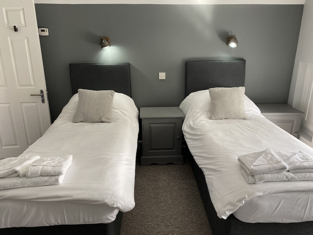 Luxury Twin Room, Ensuite - Photo 24
