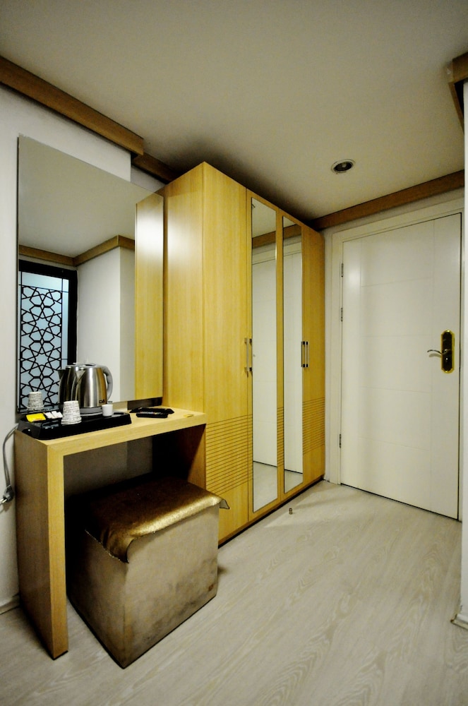 Economy Double Room, 1 Double Bed (Special Offer) photo 2