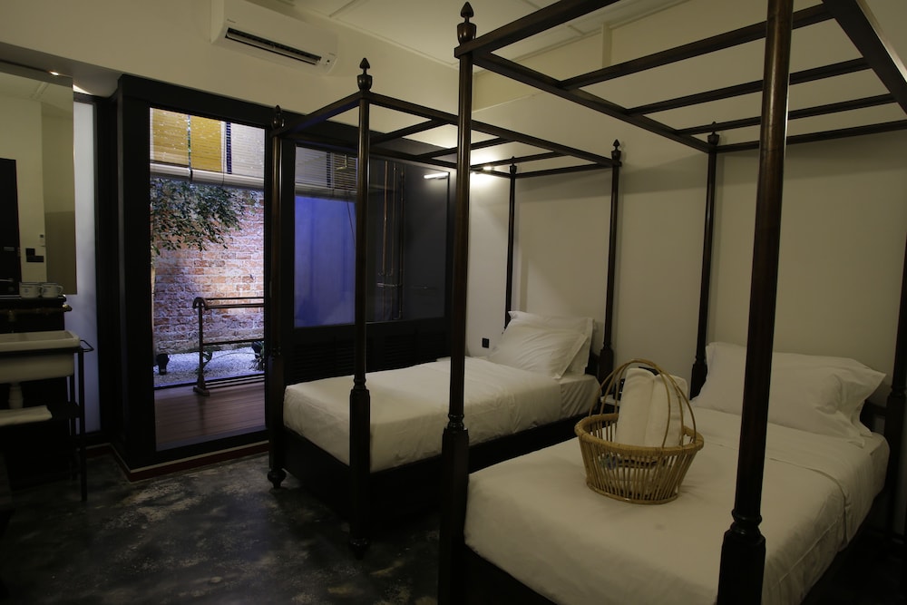 Deluxe Twin Room, 2 Twin Beds, Patio photo 1