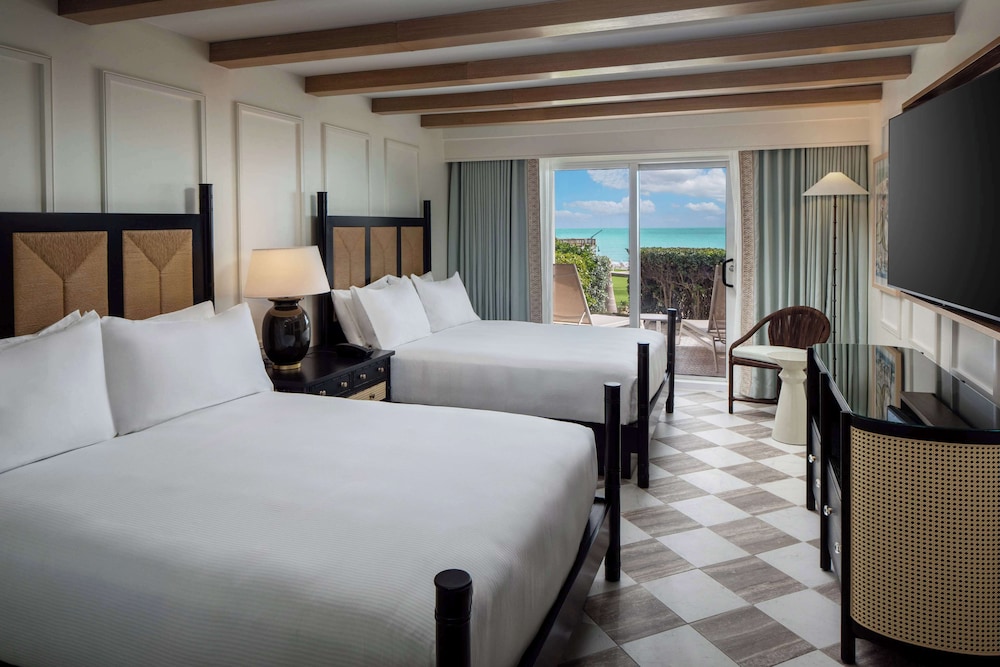 Suite, 2 Queen Beds, Partial Ocean View