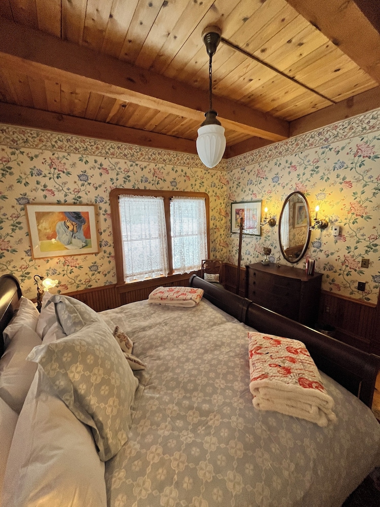 Double or Twin Room, Lake View photo 3