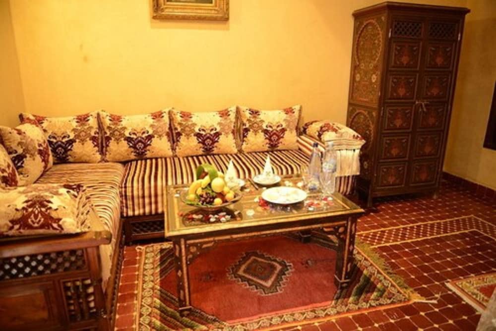 Luxury Room - Photo 14